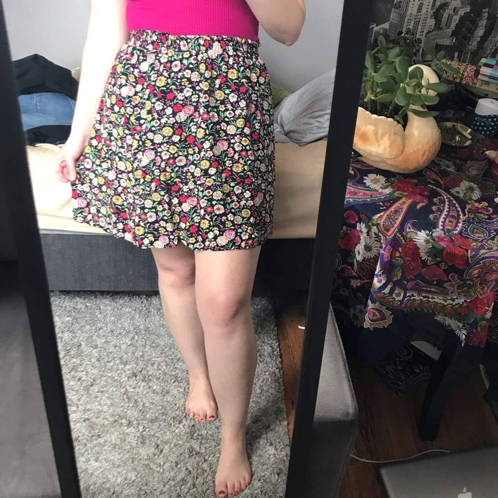 Loft floral mini skirt